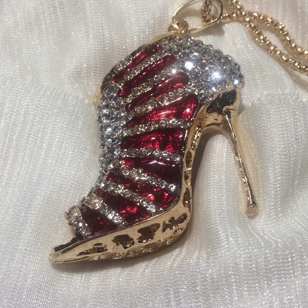Red Rhinestone Bling Stiletto High Heel Pendant Necklace - Picture 2 of 4